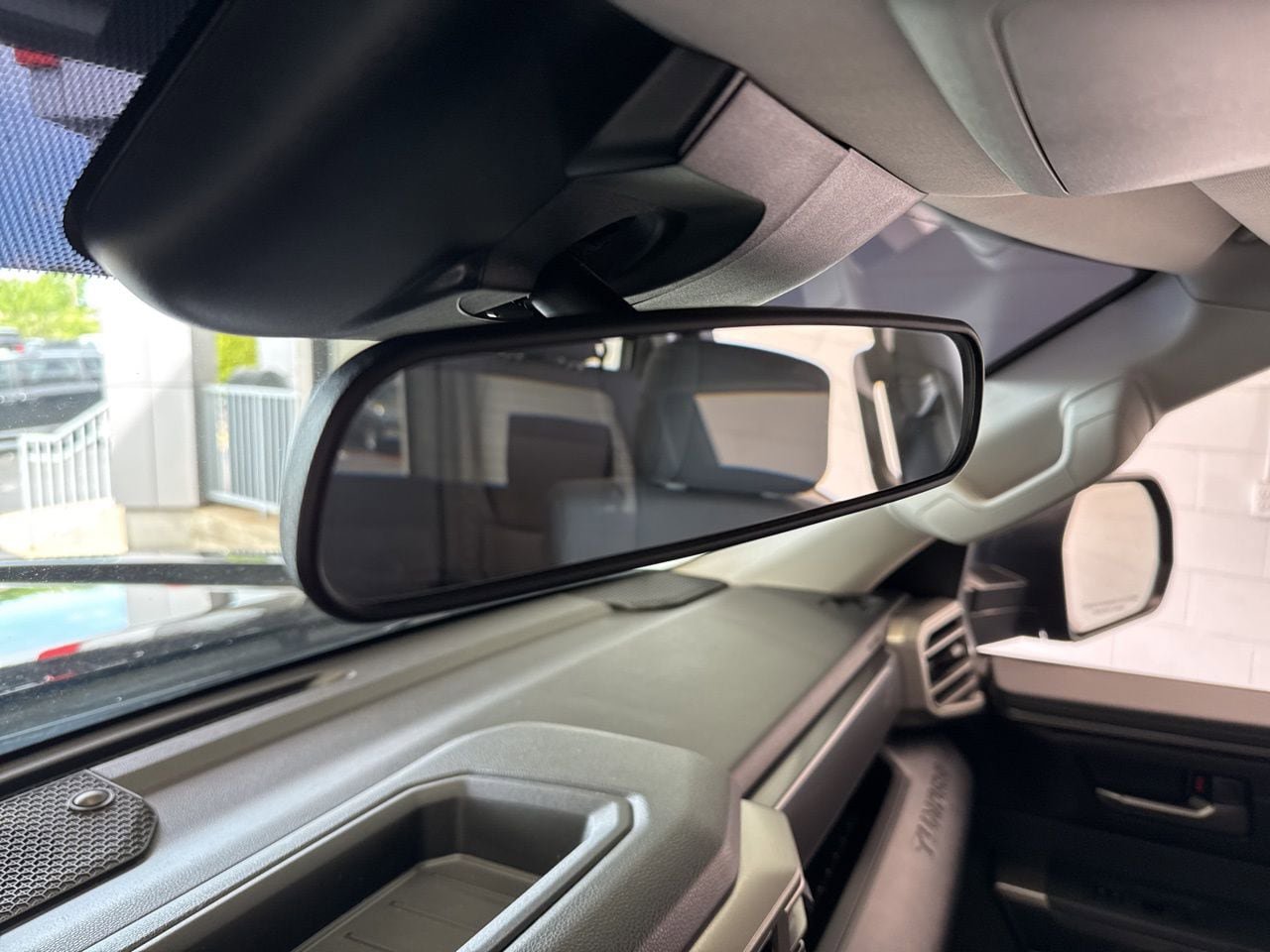 Used 2022 Toyota Tundra SR5 AWD/4WD image 31