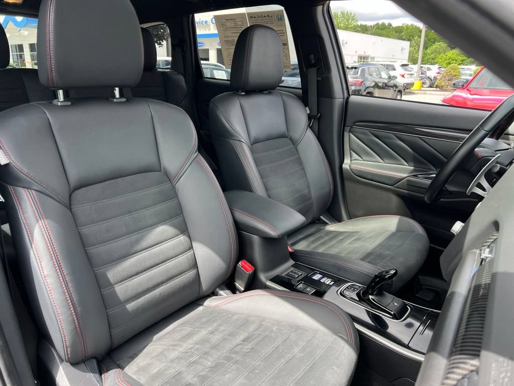 Used 2022 Mitsubishi Outlander GT AWD/4WD image 27