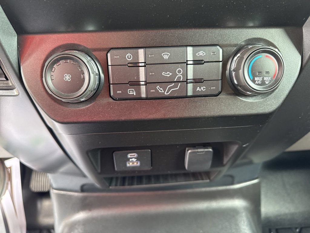 Used 2022 Ford F550 4x4 Regular Cab Super Duty w/ XLT Value Package image 36