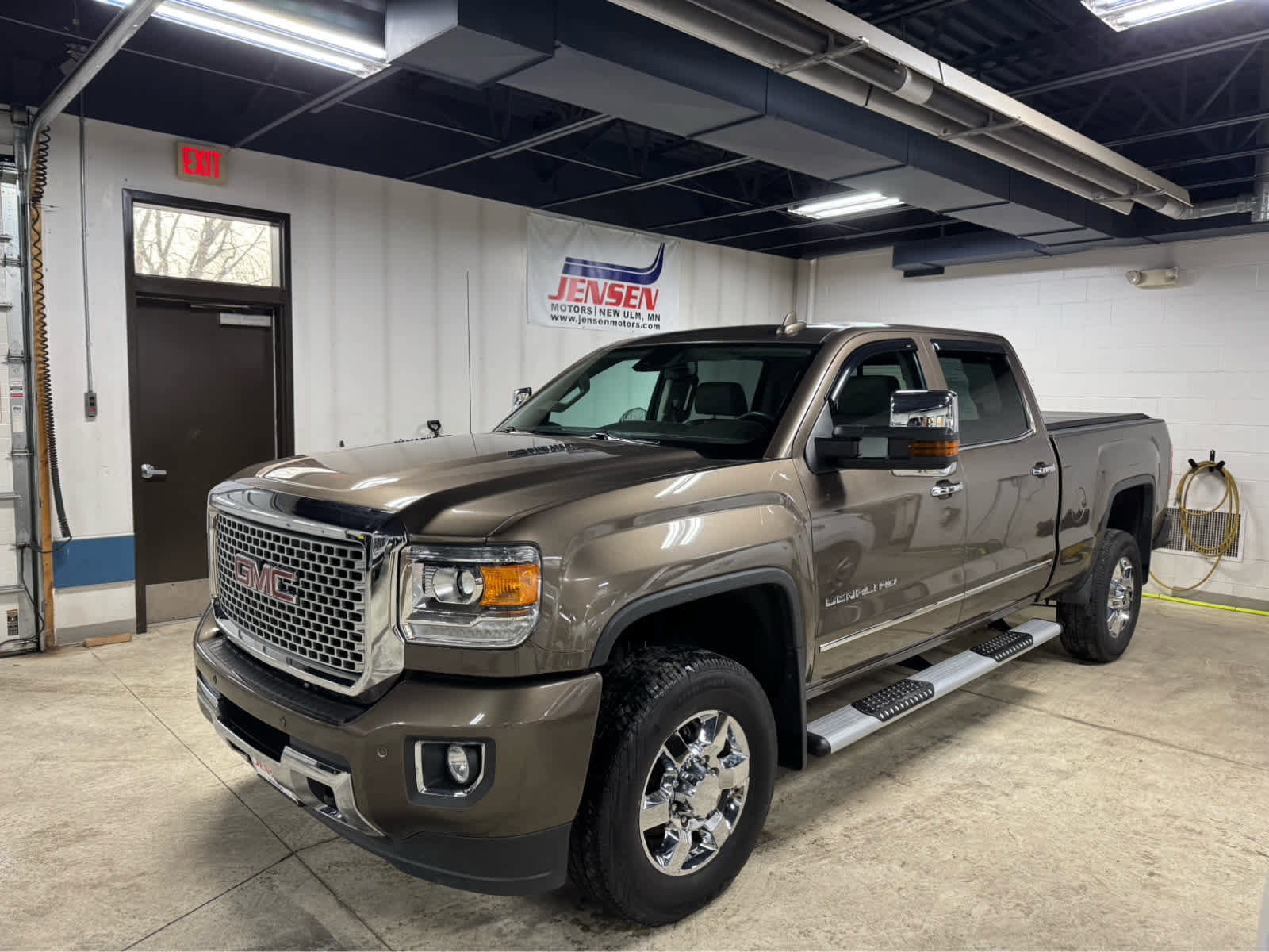 Used 2015 GMC Sierra 3500 Denali w/ Duramax Plus Package image 1