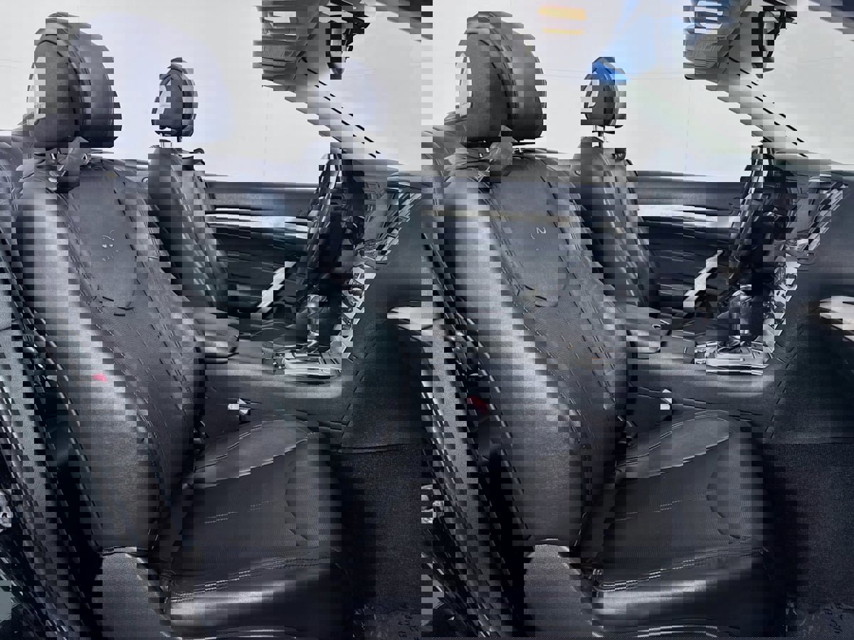 Used 2014 INFINITI Q60 Convertible w/ Premium Package image 31