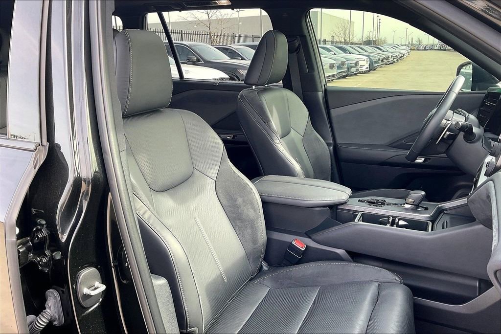 Used 2025 Lexus TX 350 350 Luxury w/ Technology Package image 10