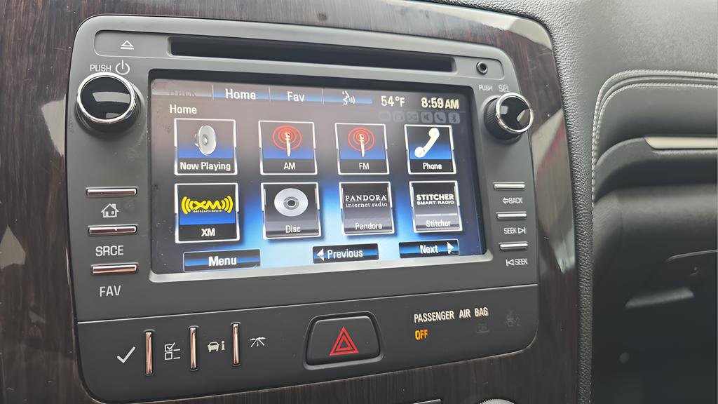 Used 2017 Chevrolet Traverse LT w/ Style and Technology Package FWD image 14