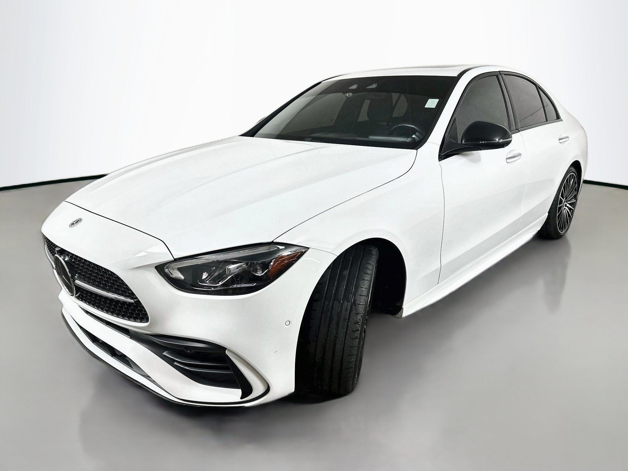 Used 2023 Mercedes-Benz C 300 4MATIC Sedan image 3