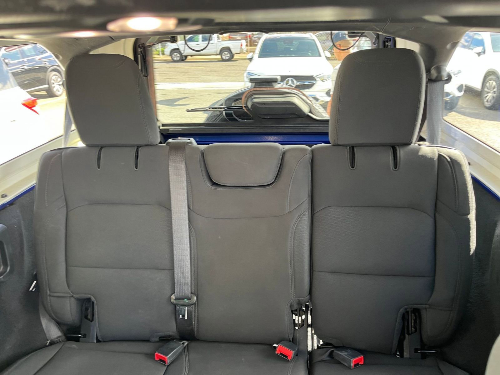 Used 2020 Jeep Wrangler Unlimited Sahara image 37