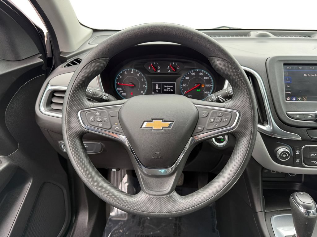 Used 2020 Chevrolet Equinox LS w/ LS Convenience Package FWD image 9
