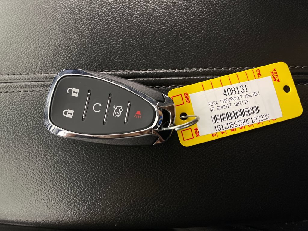 Used 2024 Chevrolet Malibu LT FWD image 26