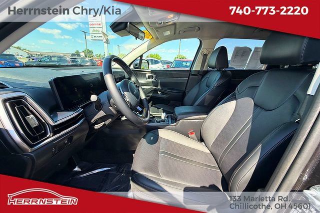 Used 2025 Kia Sorento S AWD/4WD image 24