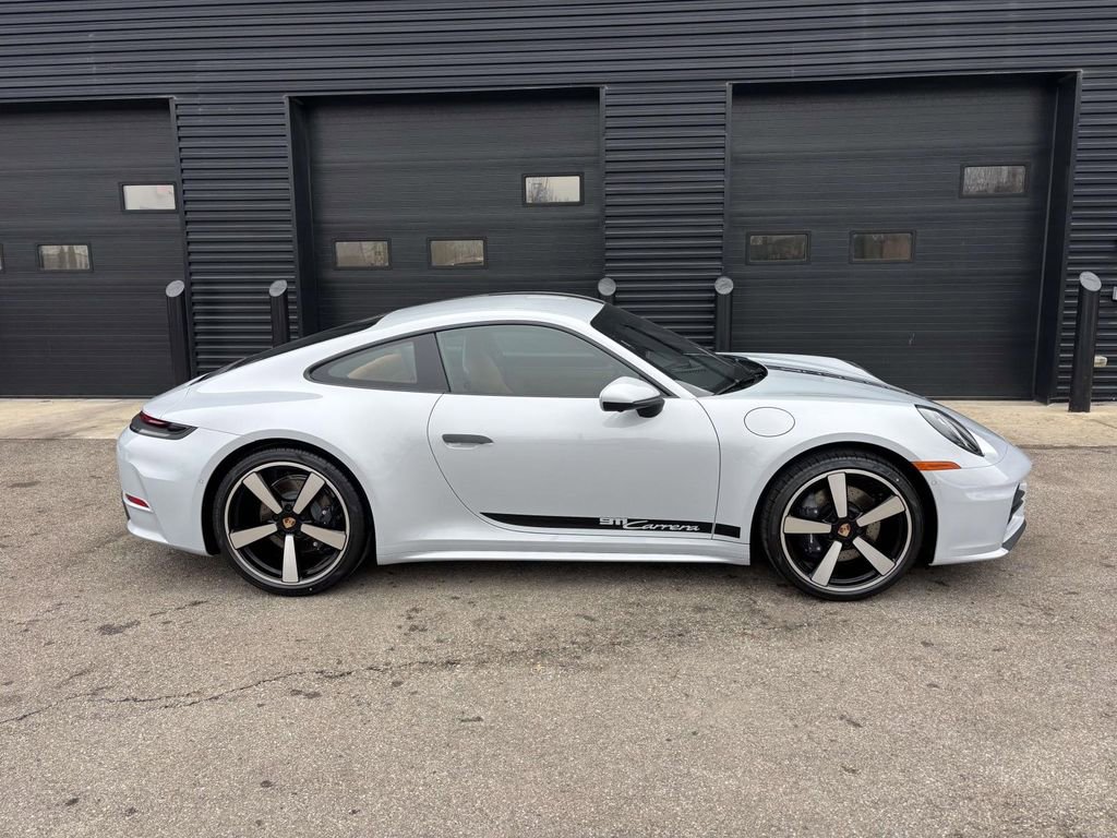 New 2026 Porsche 911 Carrera image 11