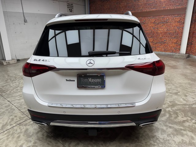 Used 2024 Mercedes-Benz GLE 450 4MATIC image 4