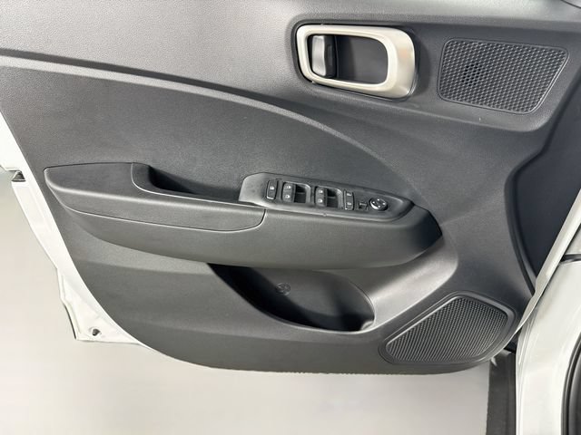 New 2026 Hyundai Venue SEL FWD image 13