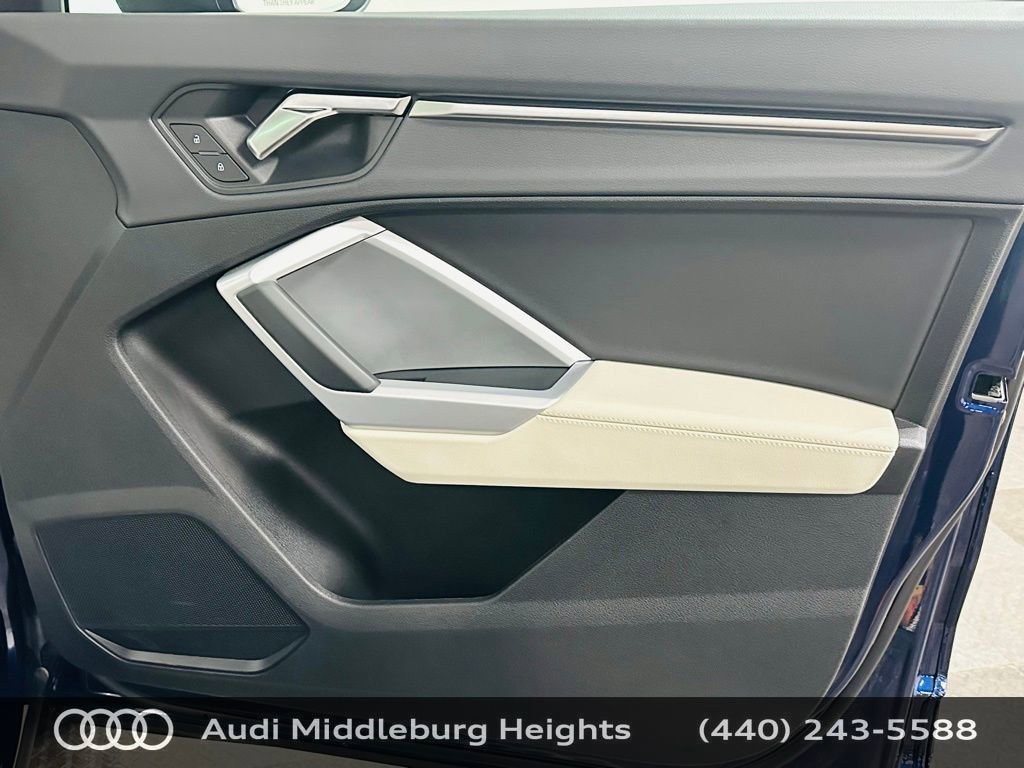 Certified 2025 Audi Q3 2.0T Premium w/ Convenience Package image 30