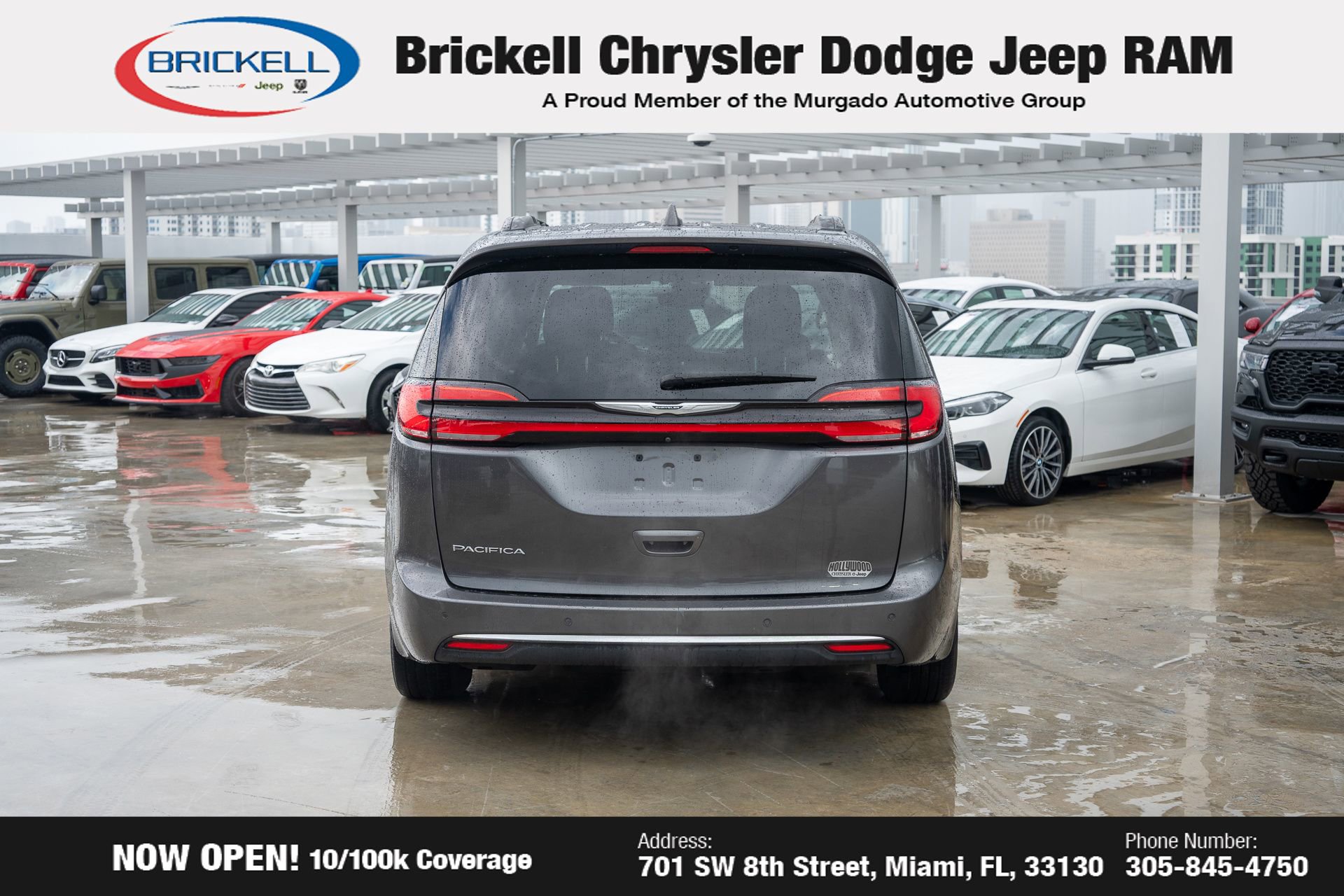 Used 2021 Chrysler Pacifica Touring image 6