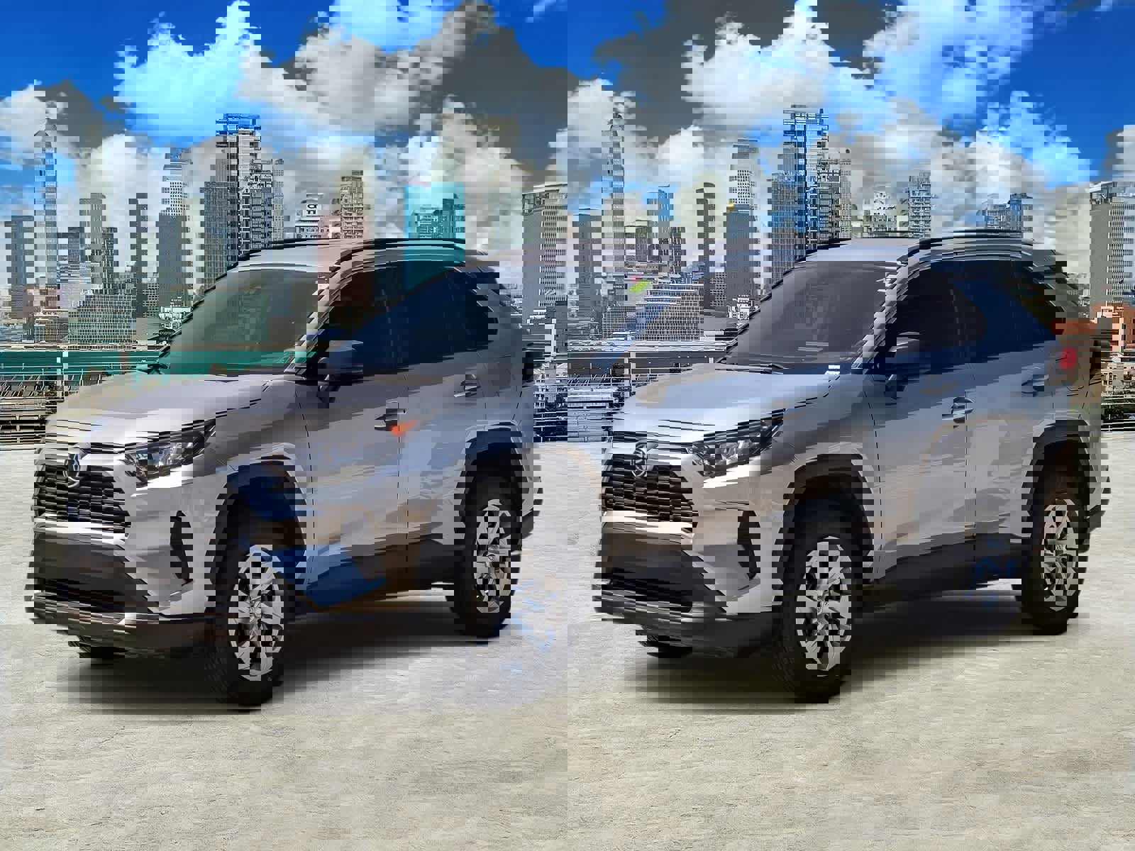 Used 2019 Toyota RAV4 LE image 1