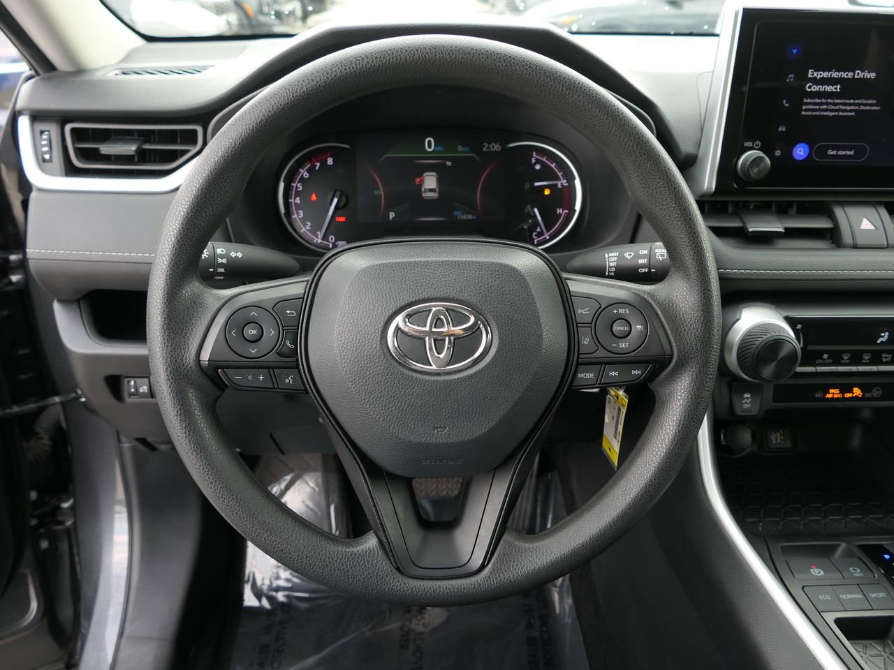 Used 2024 Toyota RAV4 LE image 18