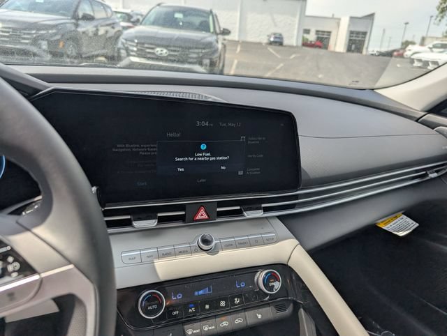 New 2026 Hyundai Elantra Limited FWD image 21