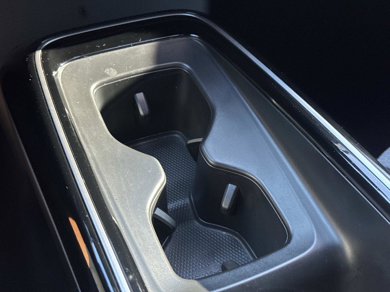 Used 2024 Volkswagen ID.4 Pro image 23