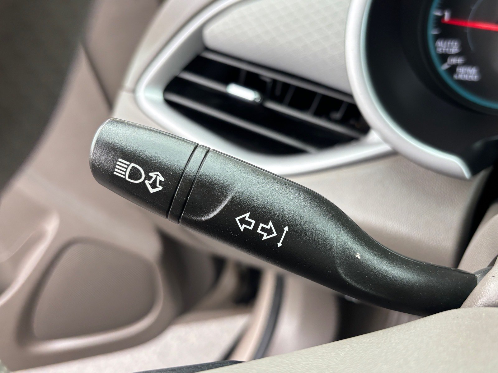 Used 2022 Chevrolet Malibu LT FWD image 24