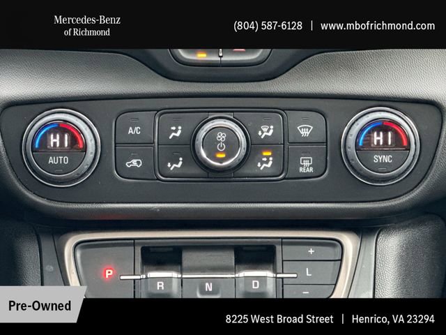 Used 2023 GMC Terrain Denali image 19