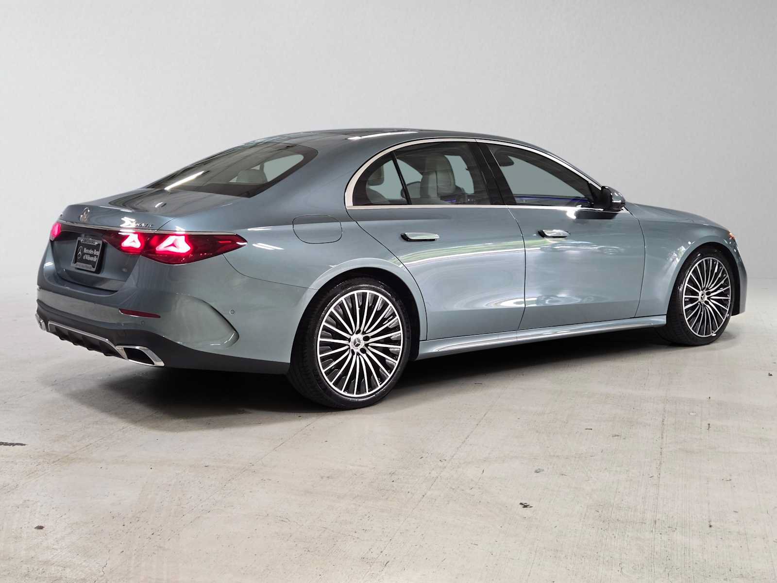 Certified 2026 Mercedes-Benz E 450 4MATIC Sedan image 3