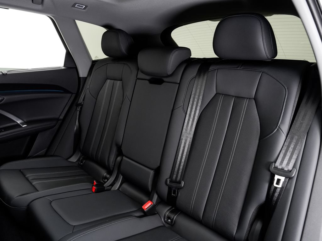 Certified 2025 Audi Q5 Prestige AWD/4WD image 27