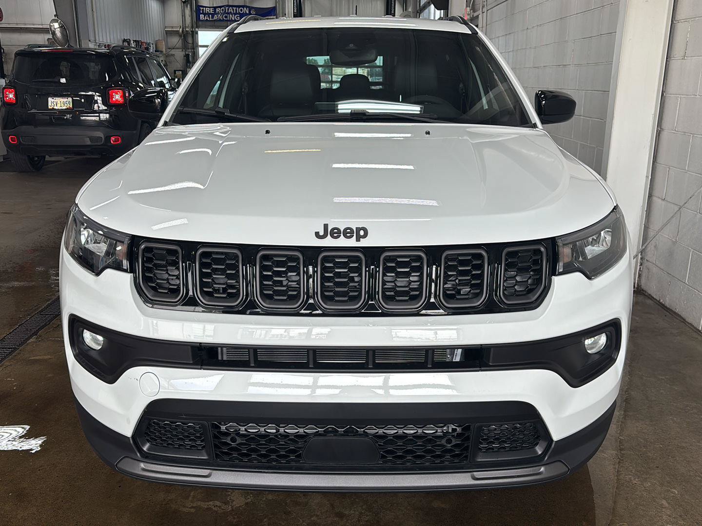 New 2026 Jeep Compass Latitude AWD/4WD image 38