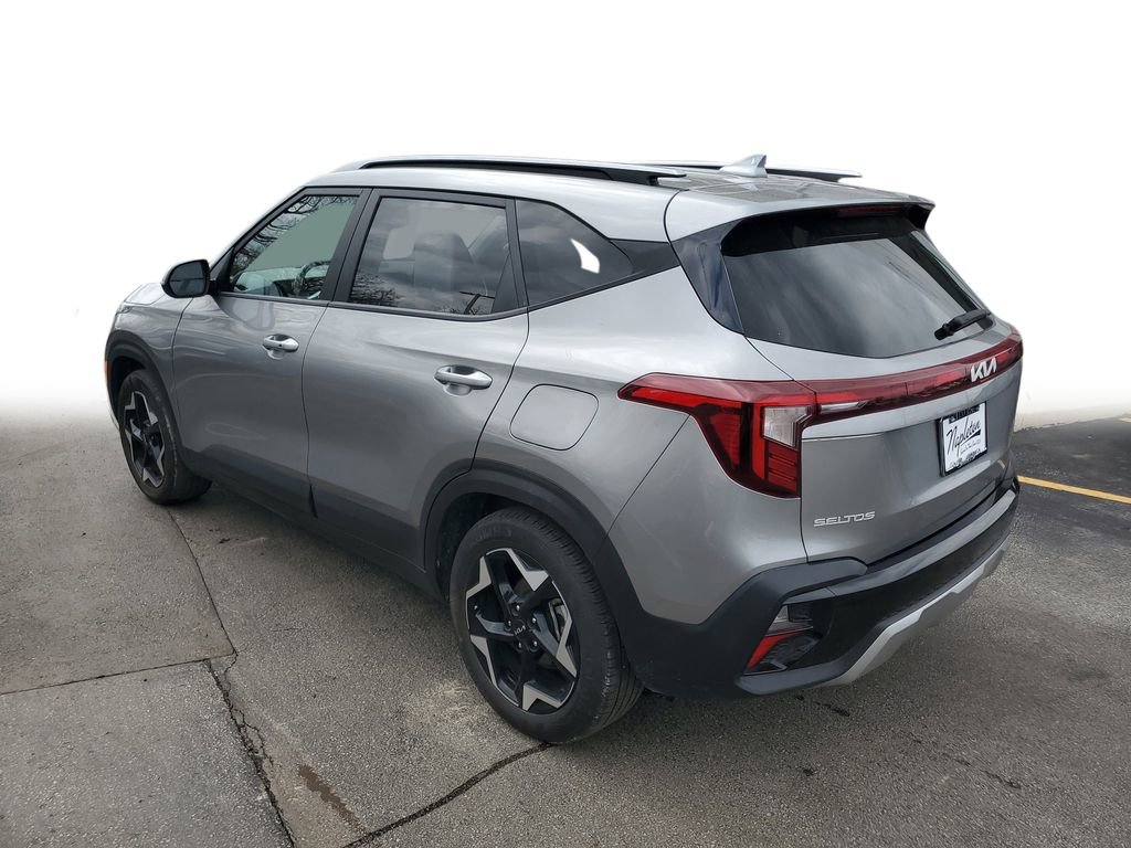 Used 2025 Kia Seltos S image 6