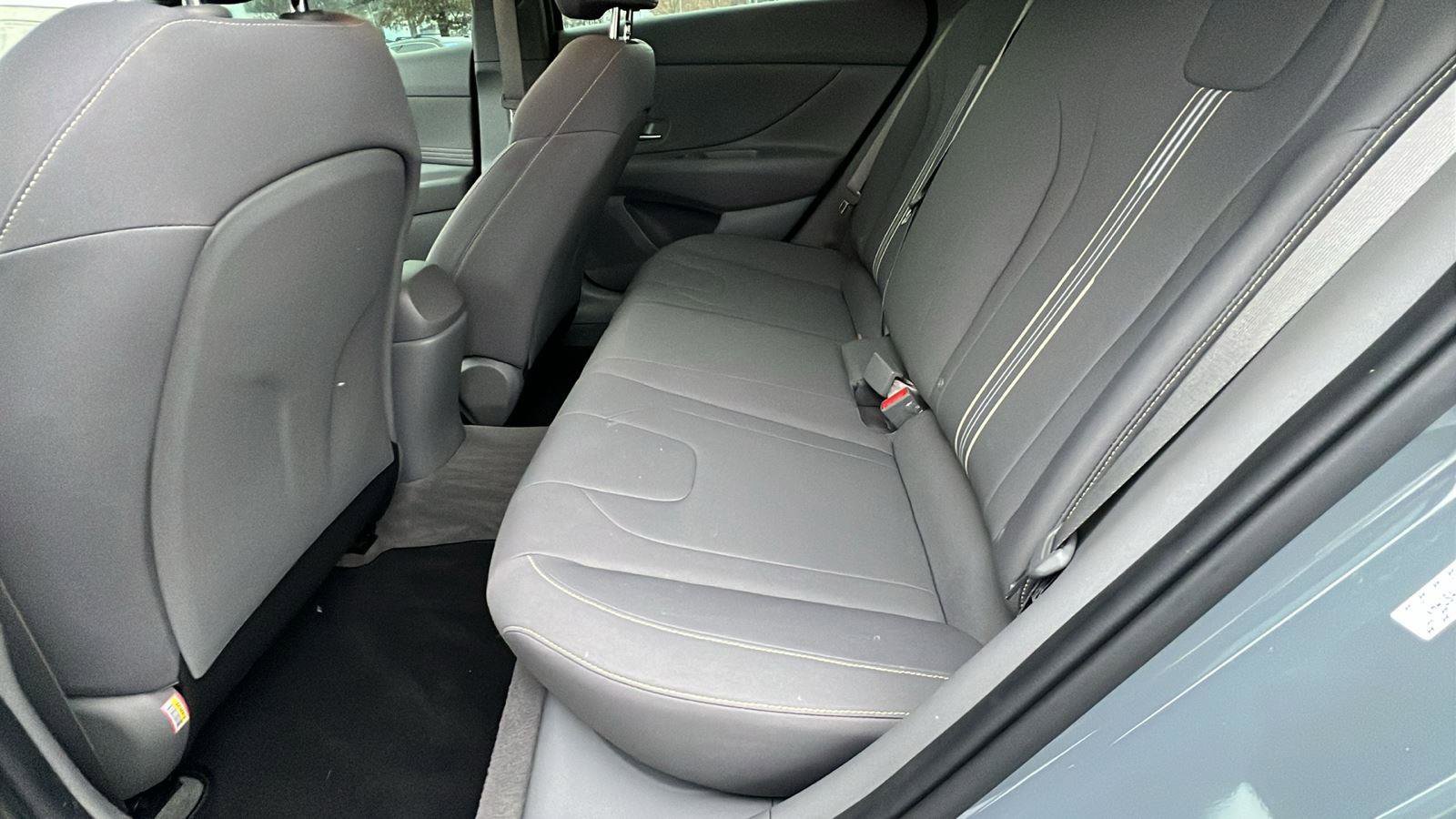 Used 2021 Hyundai Elantra SEL w/ Convenience Package image 18