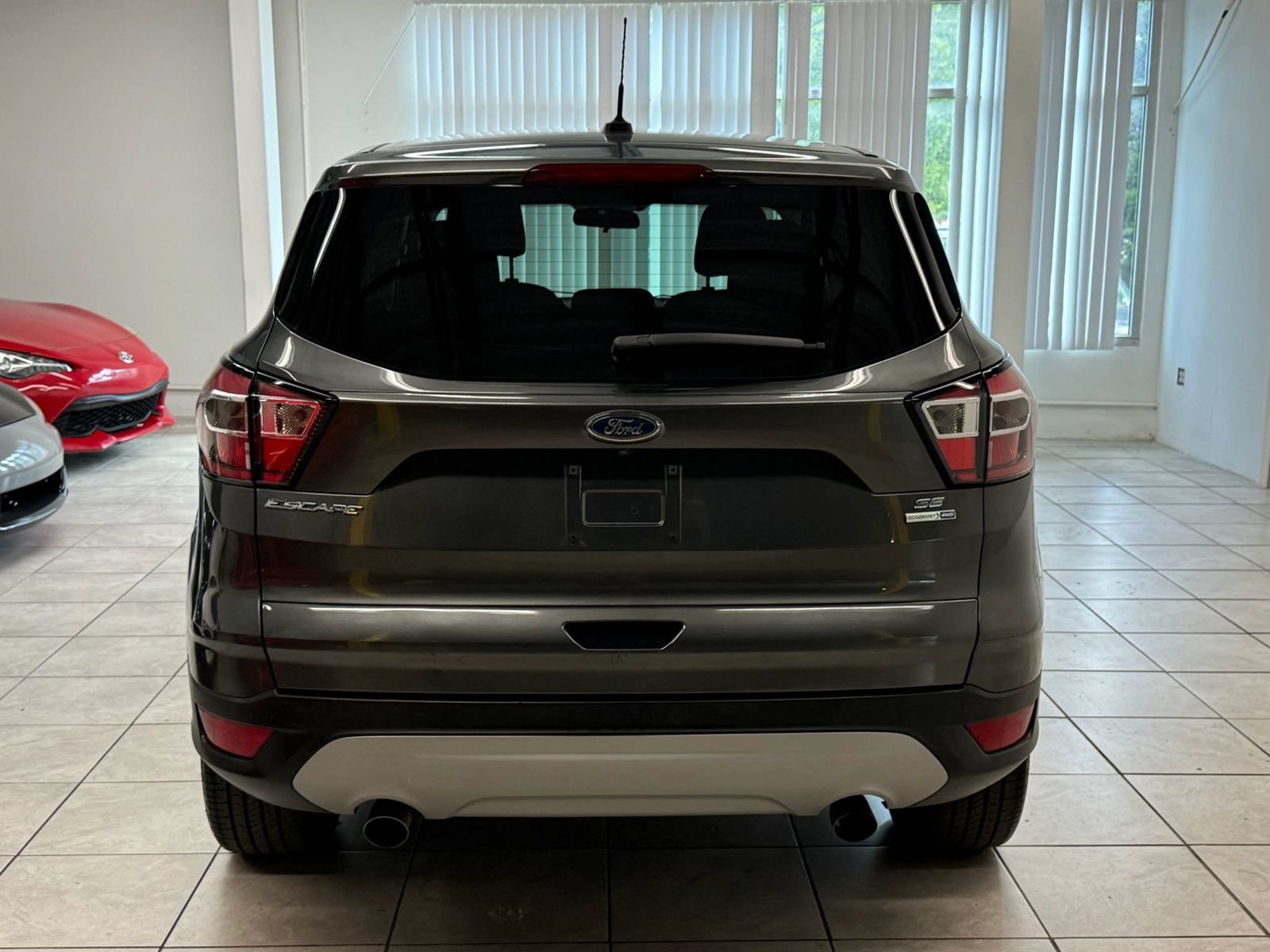 Used 2017 Ford Escape SE AWD/4WD image 8