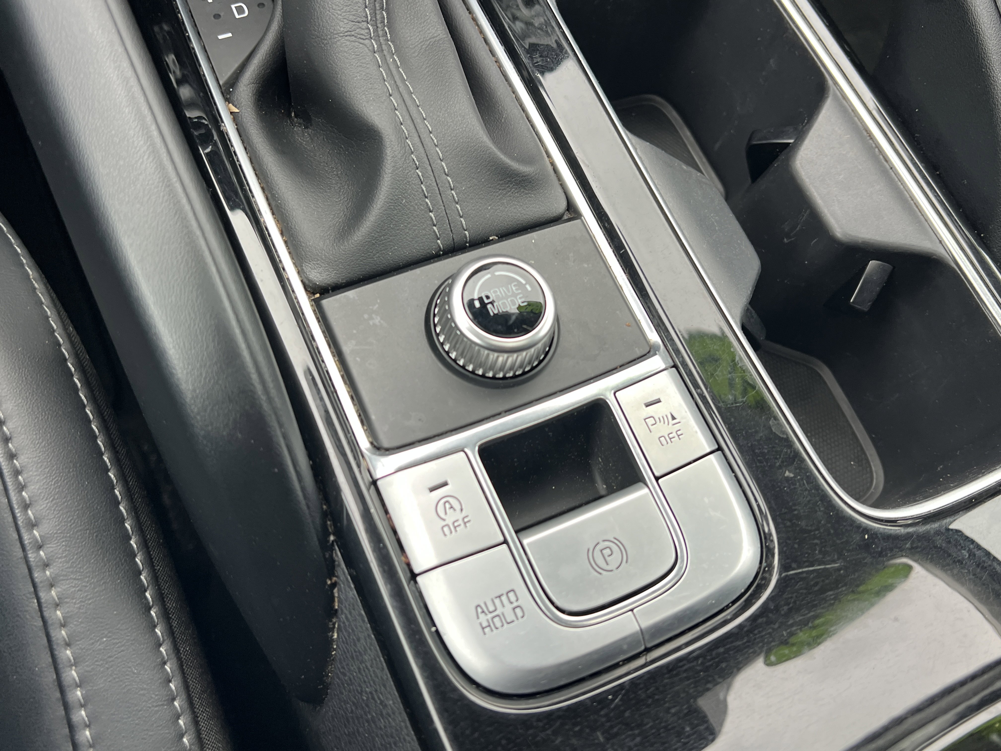 Used 2022 Kia Telluride S image 32