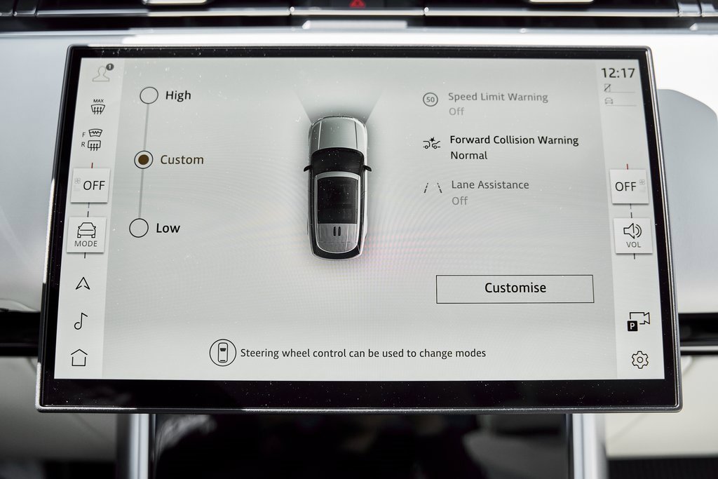 Used 2026 Land Rover Range Rover Long Wheelbase SE image 77