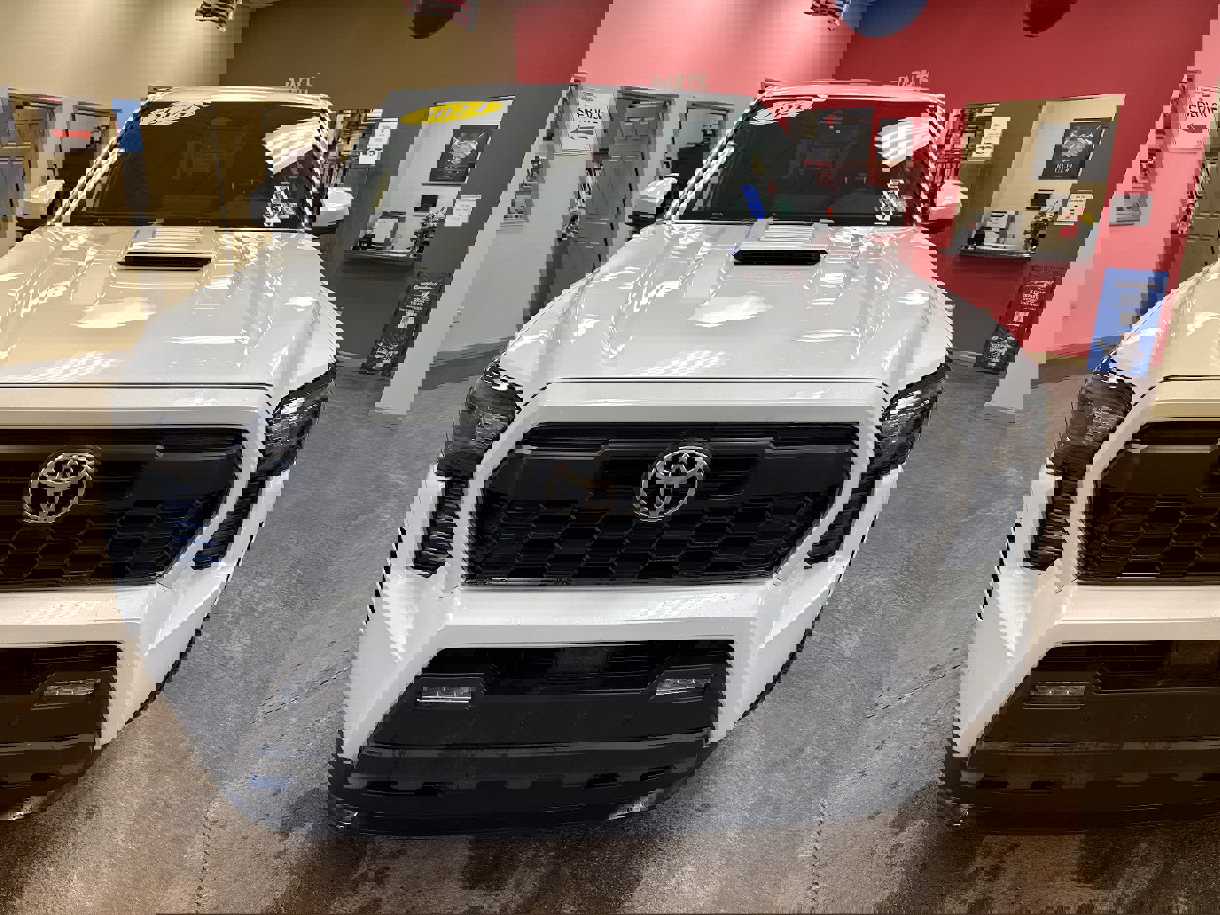 Used 2024 Toyota Tacoma TRD Sport w/ TRD Sport Upgrade Package video 2