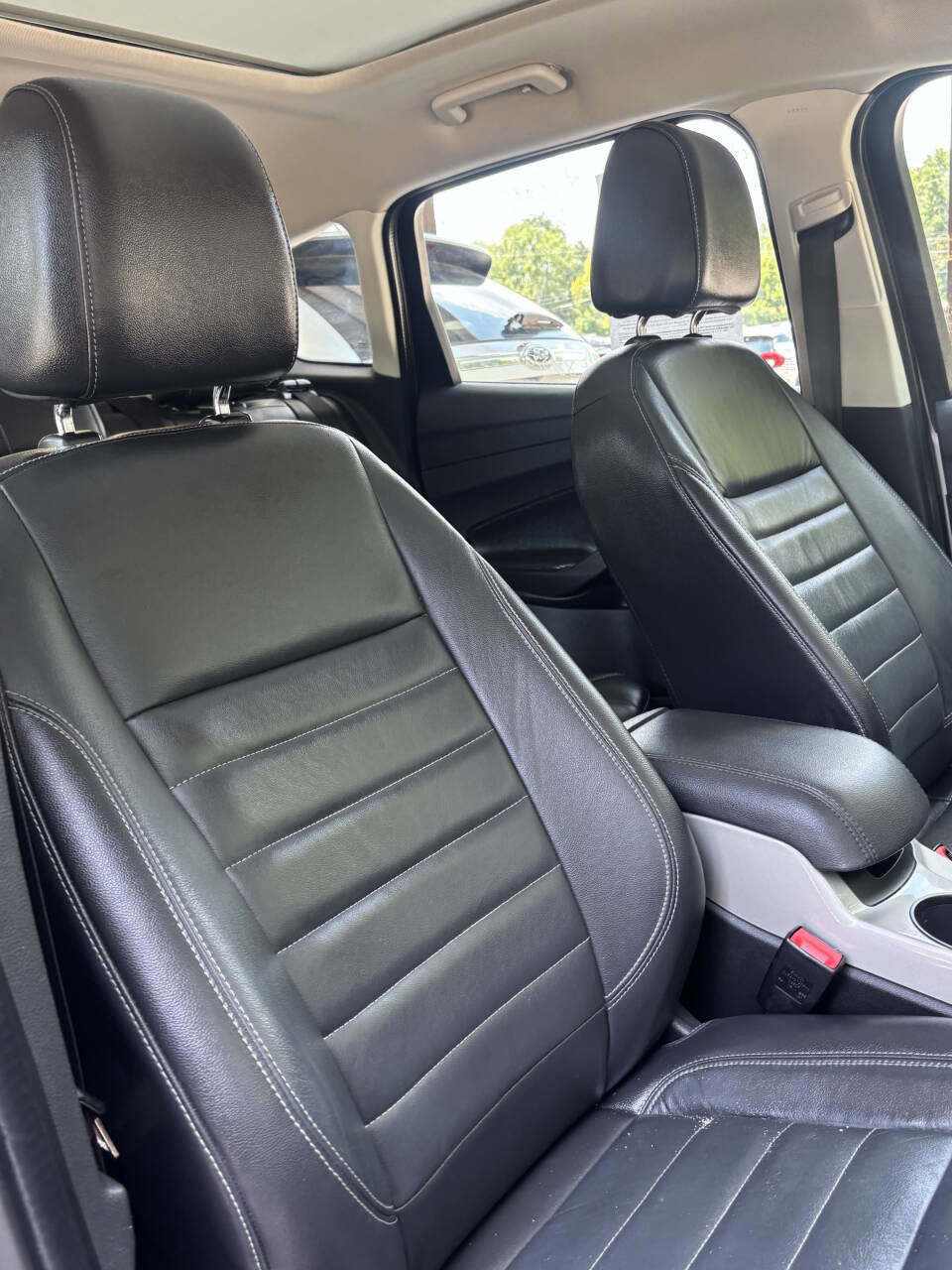 Used 2016 Ford C-MAX SEL w/ Equipment Group 302A image 3