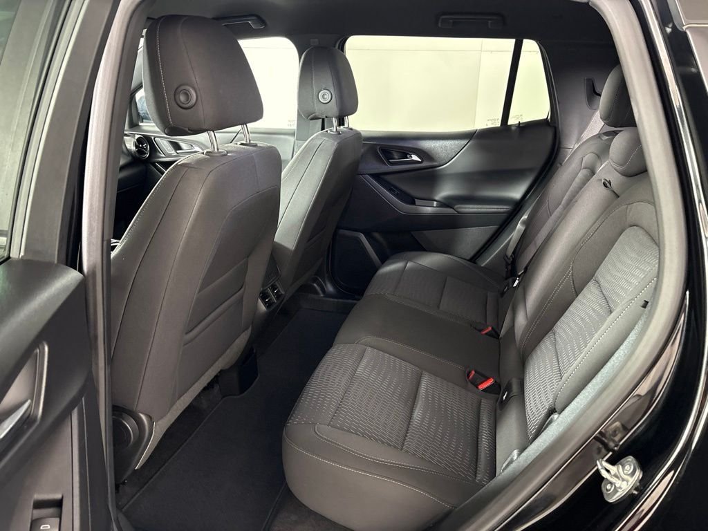 Used 2025 Chevrolet Equinox LT FWD image 21