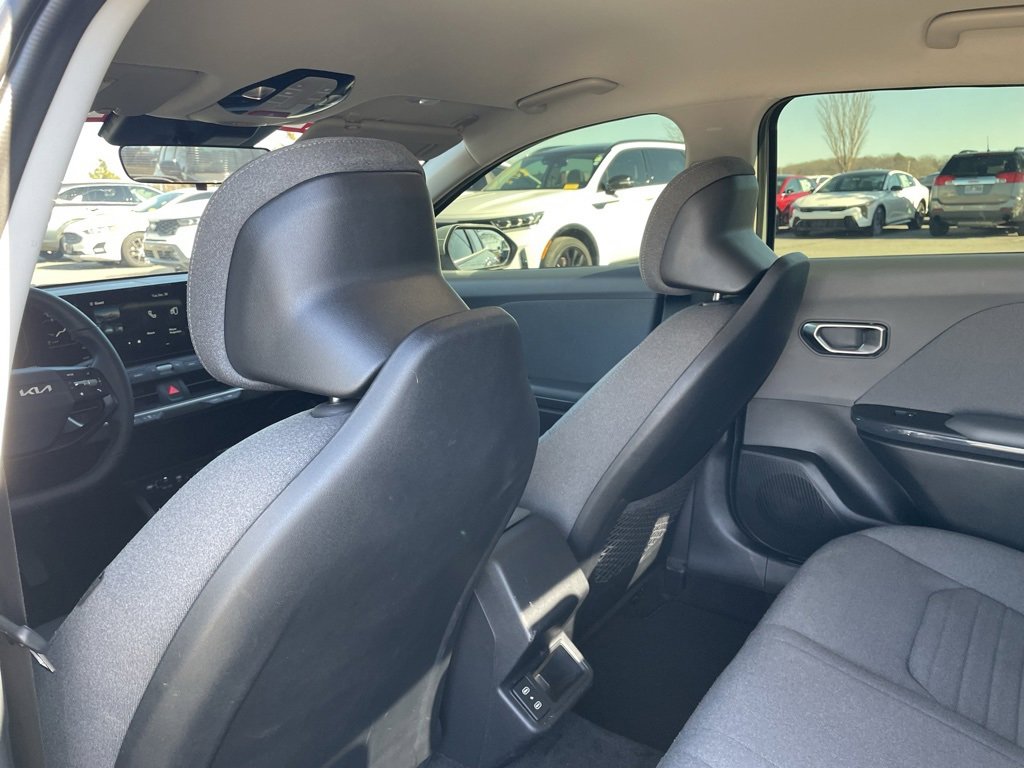 Used 2025 Kia K4 EX image 25