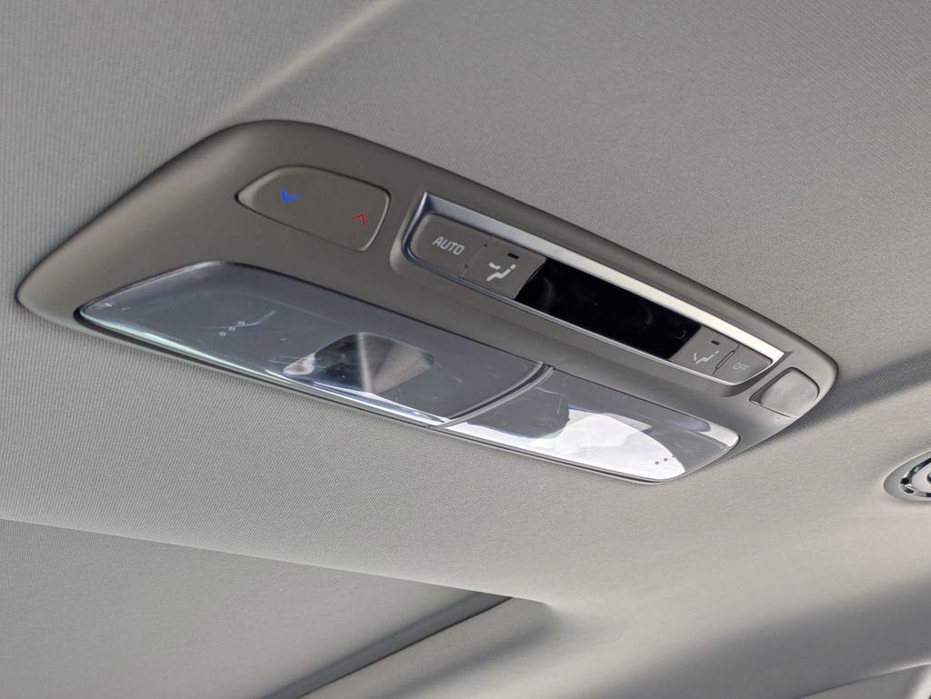 Used 2025 Kia Telluride S image 27