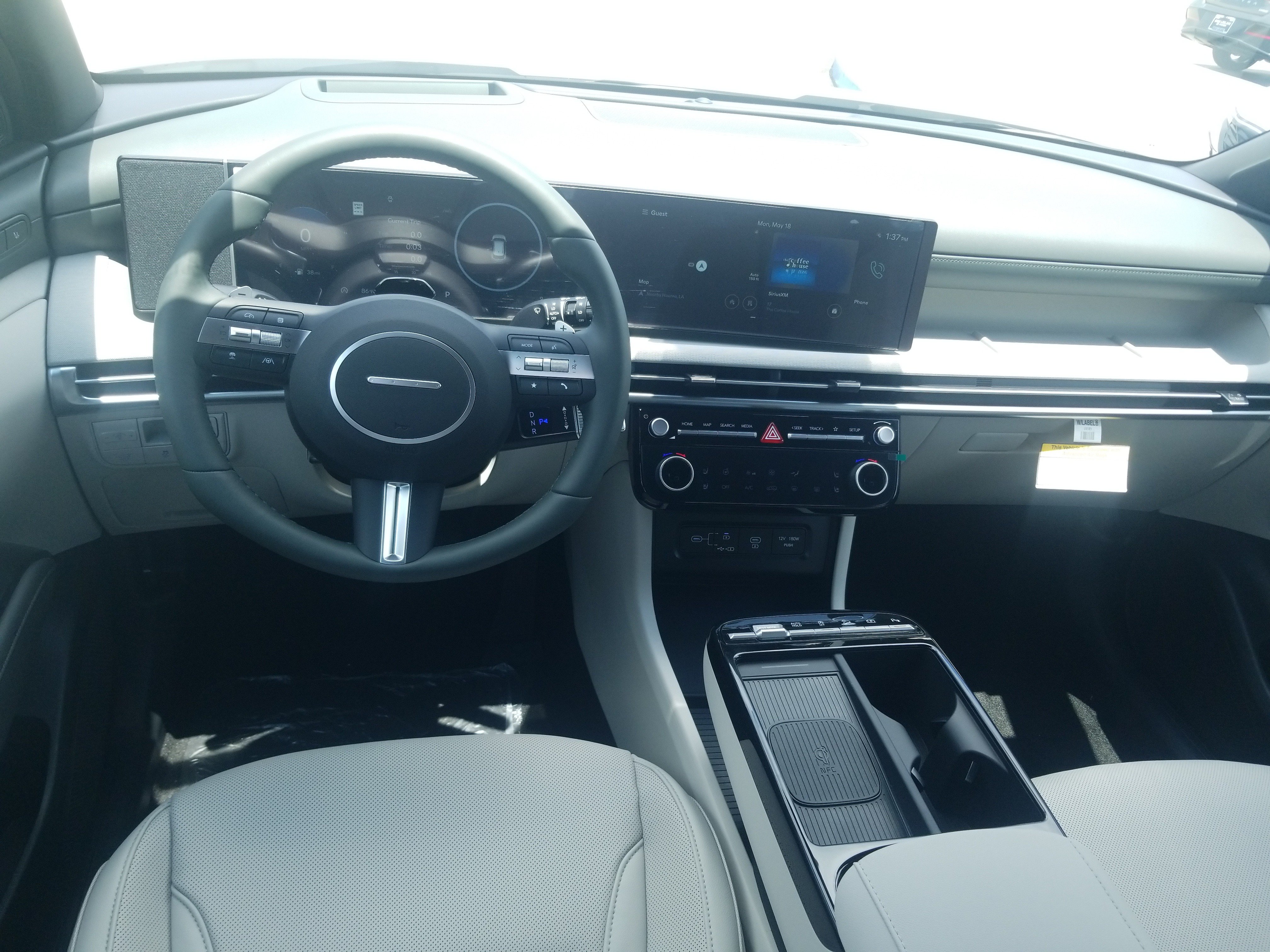 New 2026 Hyundai Tucson Limited FWD image 18