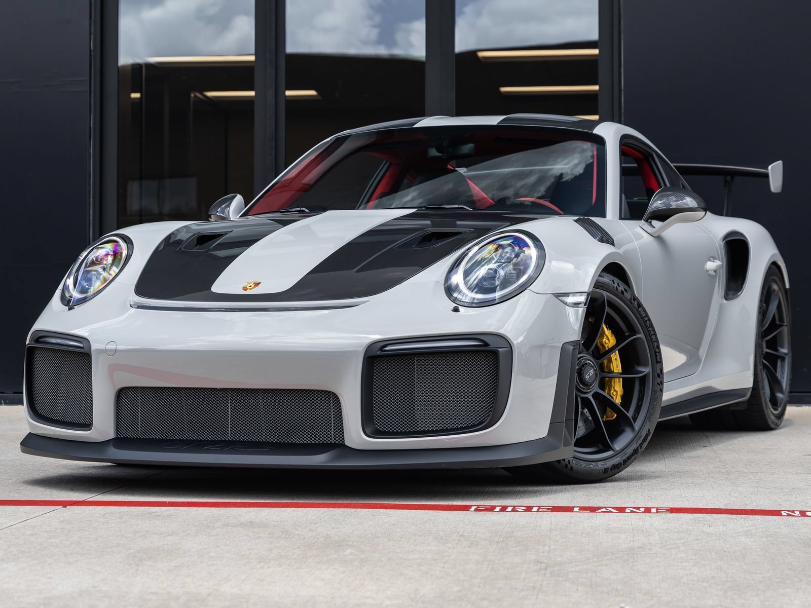 Certified 2019 Porsche 911 GT2 RS RWD image 1
