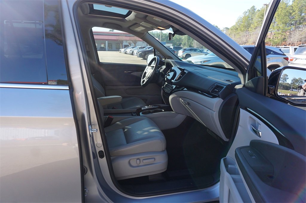 Used 2022 Honda Pilot Touring image 21