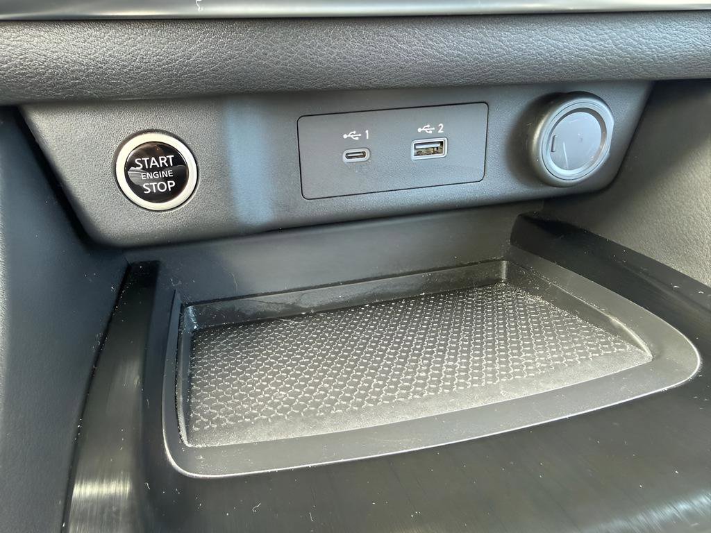 Used 2022 Nissan Rogue SV FWD image 28