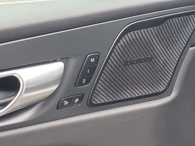 Certified 2022 Volvo XC60 B5 Inscription image 11