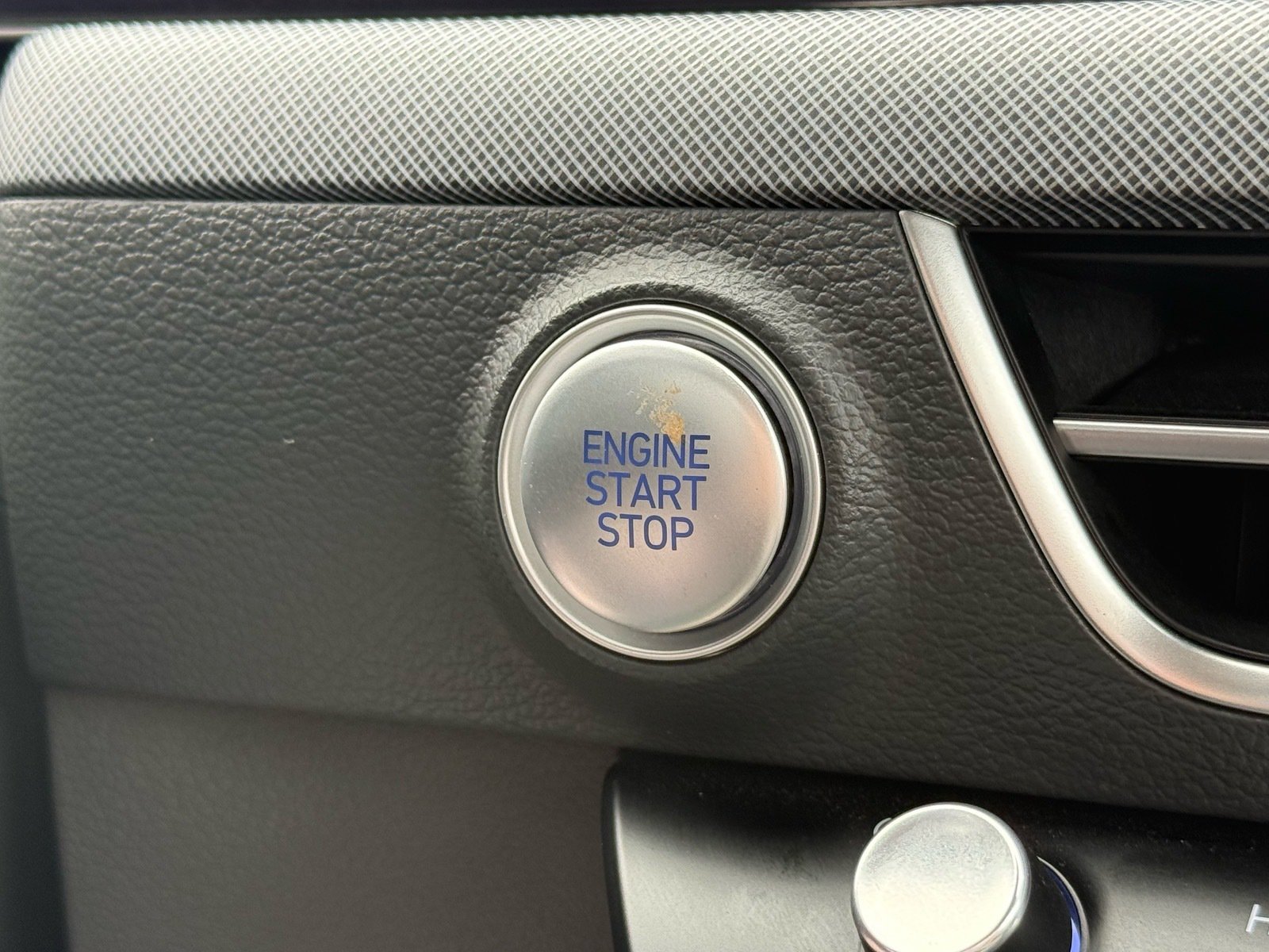 Used 2025 Hyundai Sonata SEL FWD image 26