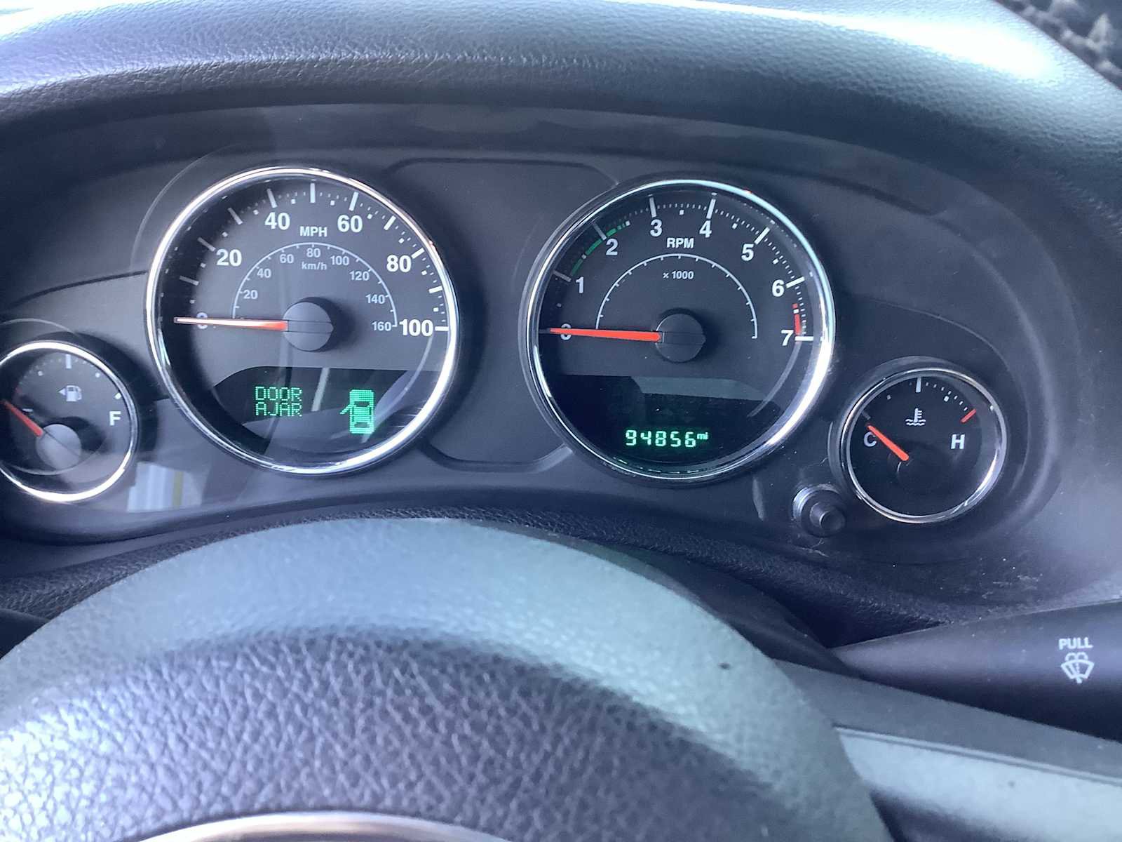 Used 2015 Jeep Wrangler Unlimited Sport w/ Connectivity Group AWD/4WD image 20