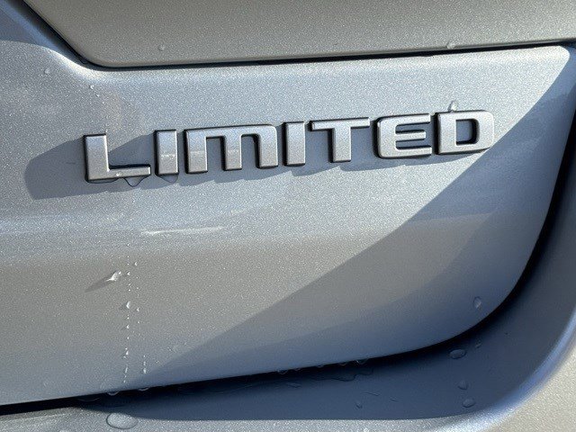 New 2025 Jeep Grand Cherokee Limited image 34