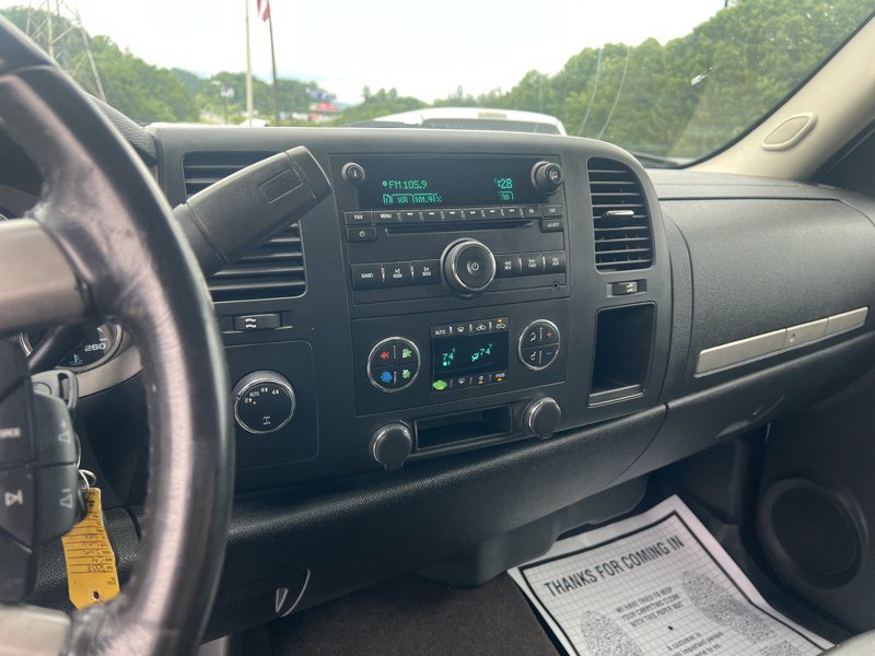 Used 2008 GMC Sierra 1500 SLE w/ Pro Grade Edition AWD/4WD image 12