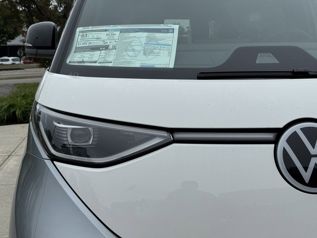 New 2025 Volkswagen ID. Buzz Pro S Plus image 4
