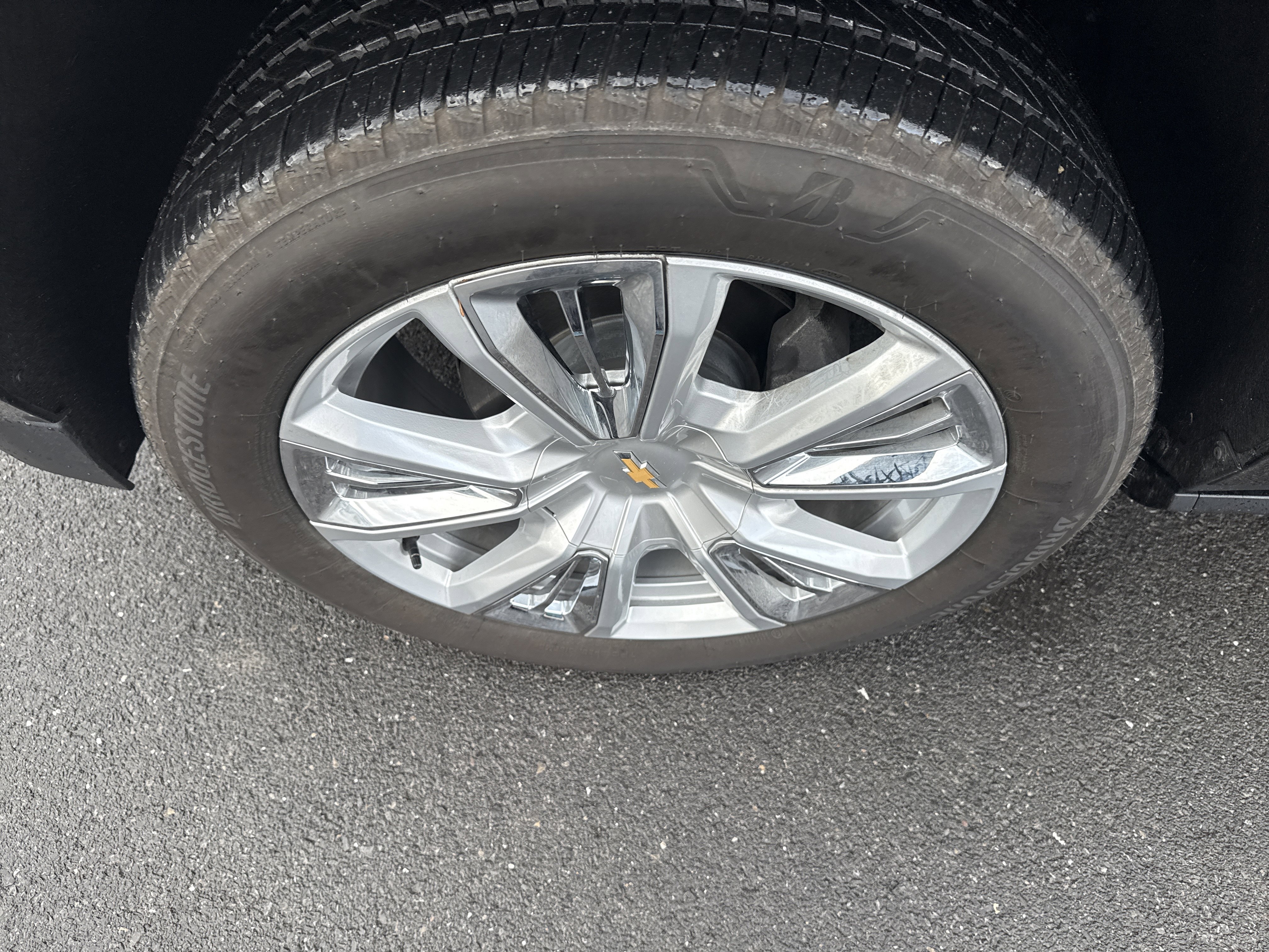 Used 2024 Chevrolet Tahoe High Country image 10