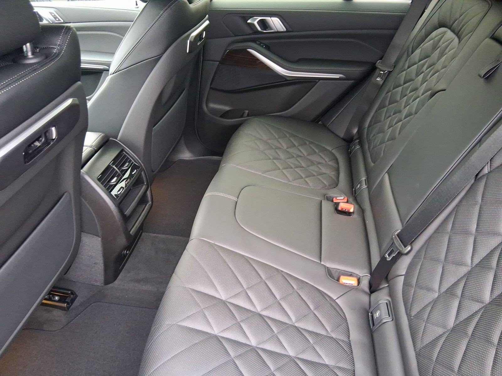 Used 2026 BMW X5 sDrive40i w/ Parking Assistance Package RWD image 24