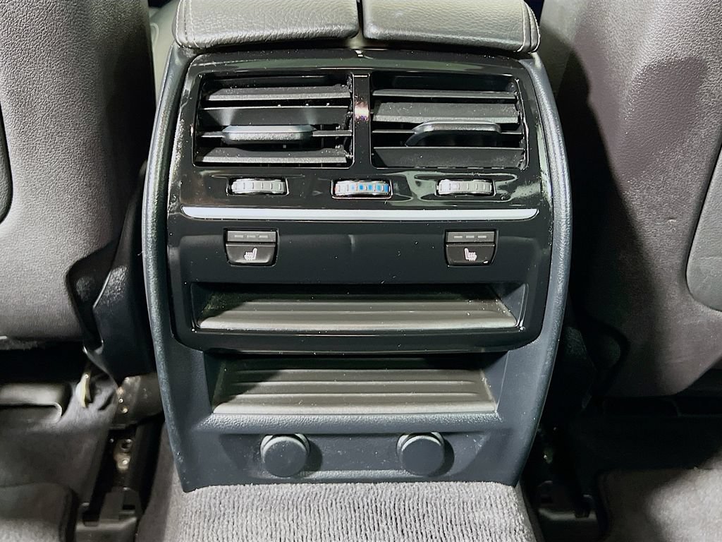 Used 2017 BMW 540i xDrive AWD/4WD image 31