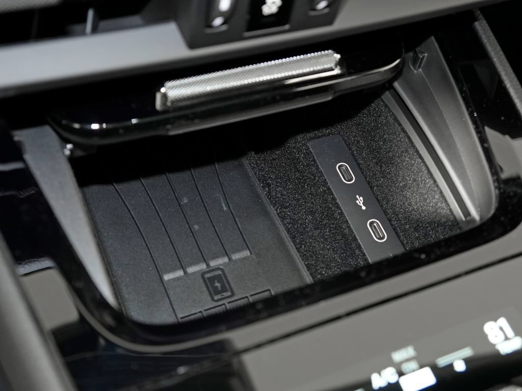 Certified 2026 Porsche Cayenne Coupe AWD/4WD image 32